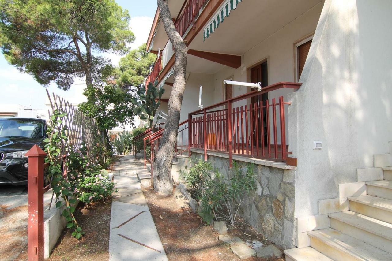 Sea Cottage In Pinewood Marina di Ginosa المظهر الخارجي الصورة